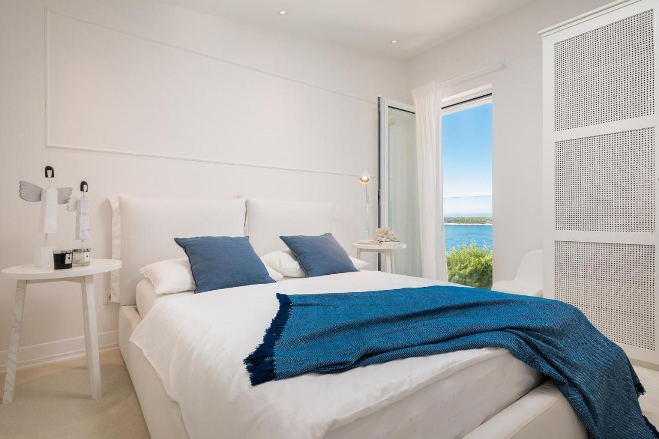 Luxury Seafront Villa Primosten Glamour With Private Pool, Sauna And Gym At The Beach In Primošten Exterior foto